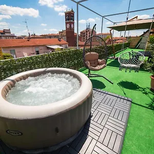 Spazioso Con Terrazzo Navigli , Bocconi , Milano Italia