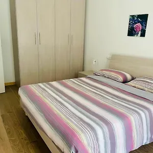 Casa Di Nancy A 1 , Valdobbiadene Italia
